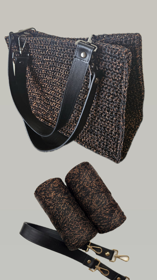 Short eco-leather handle with carabiners