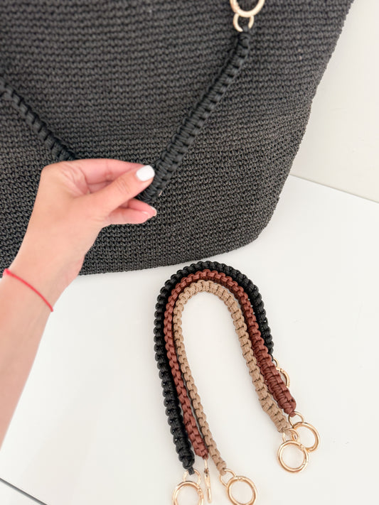 Short eco-leather handle with carabiners