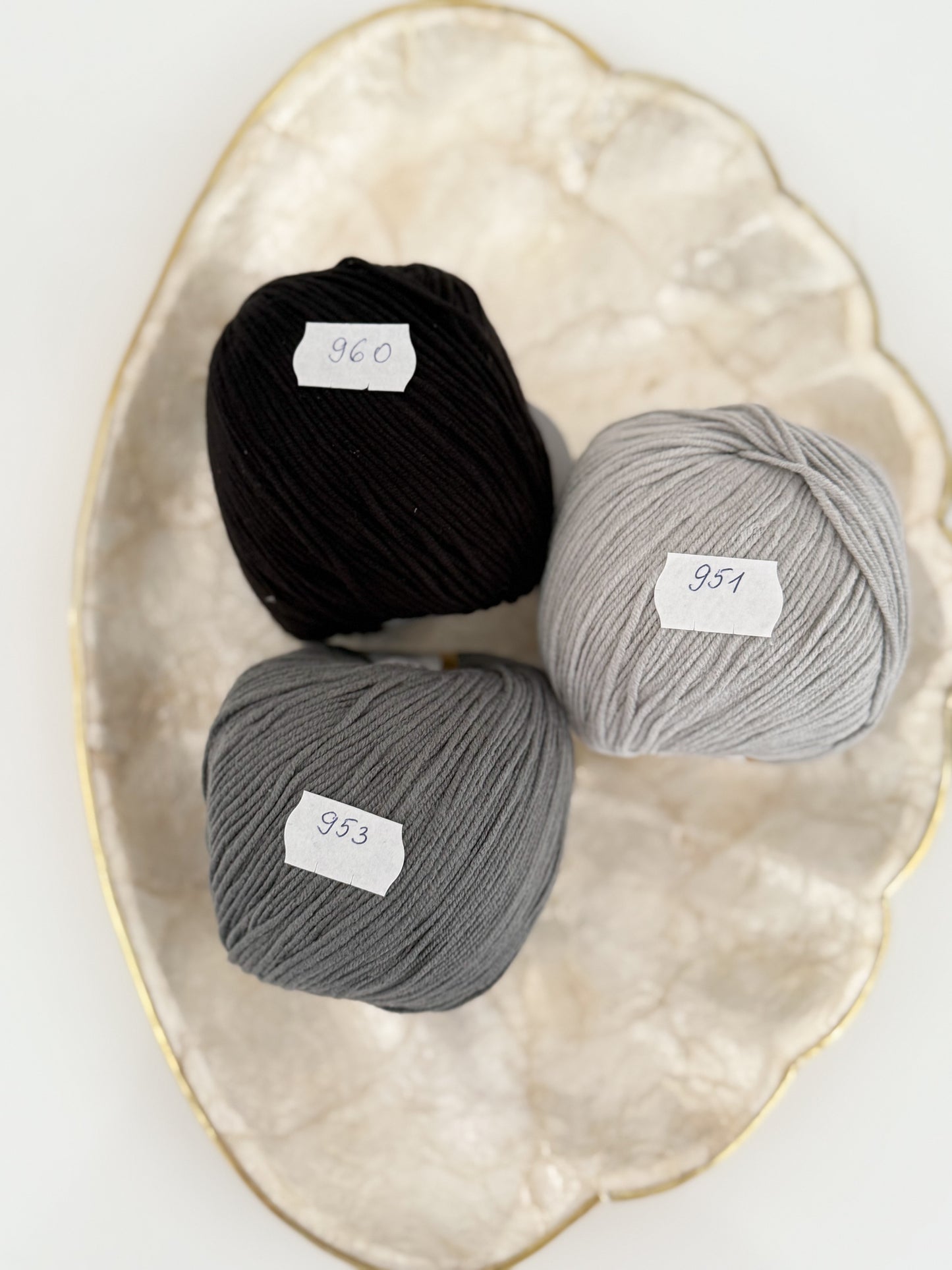 Square yarn