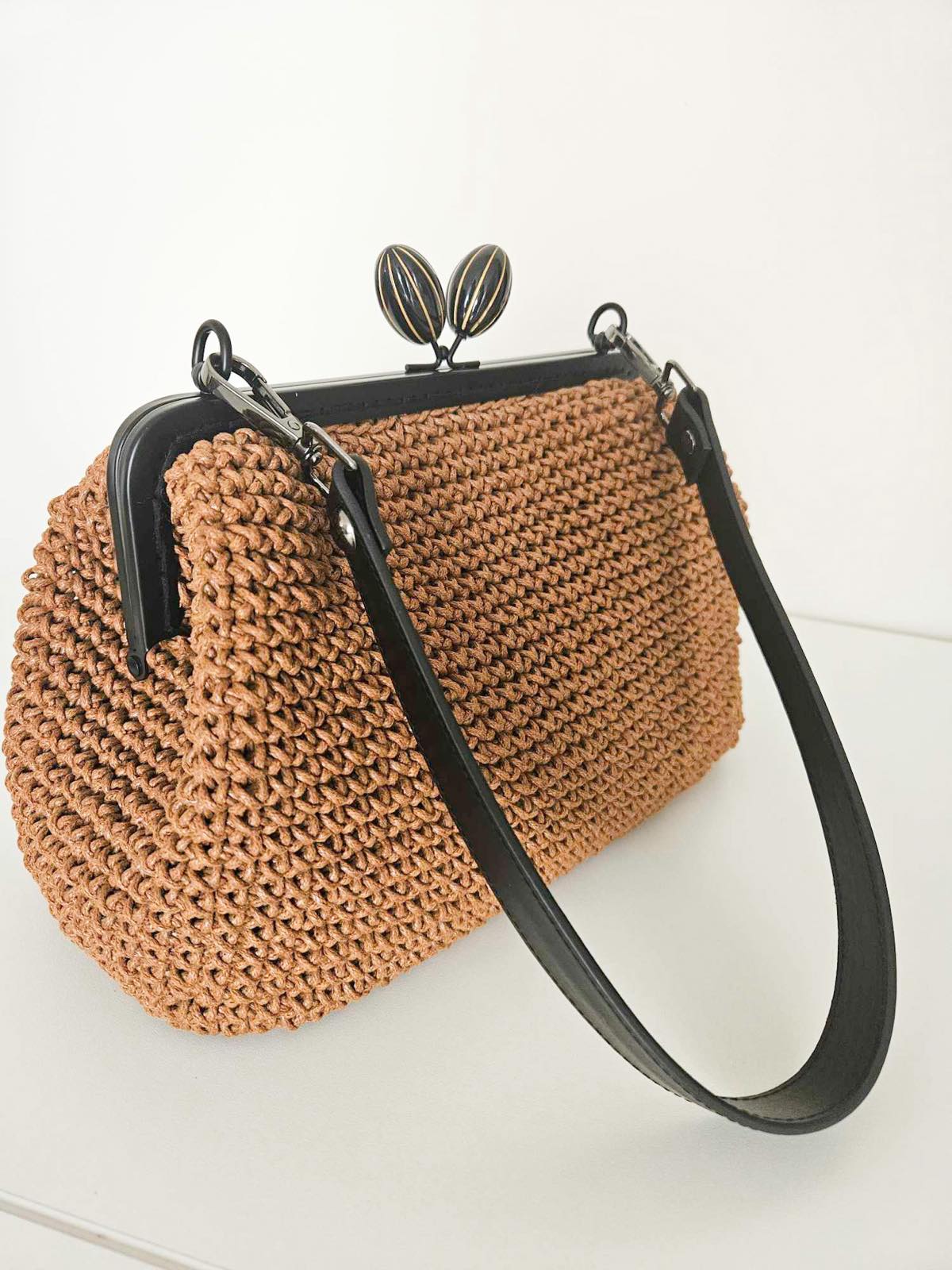 Black metal sewn-on handbag frame | 2 sizes