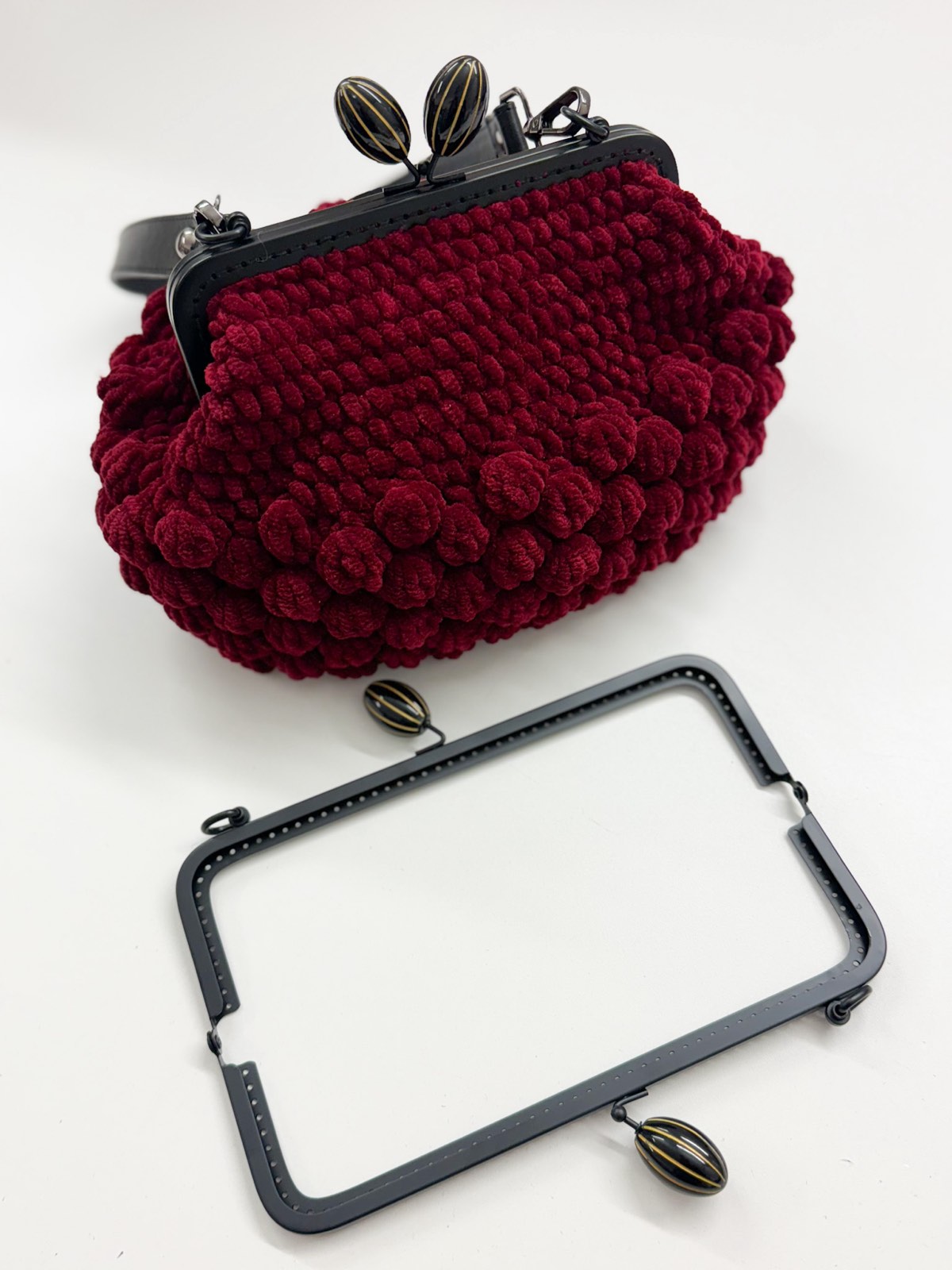 Black metal sewn-on handbag frame | 2 sizes