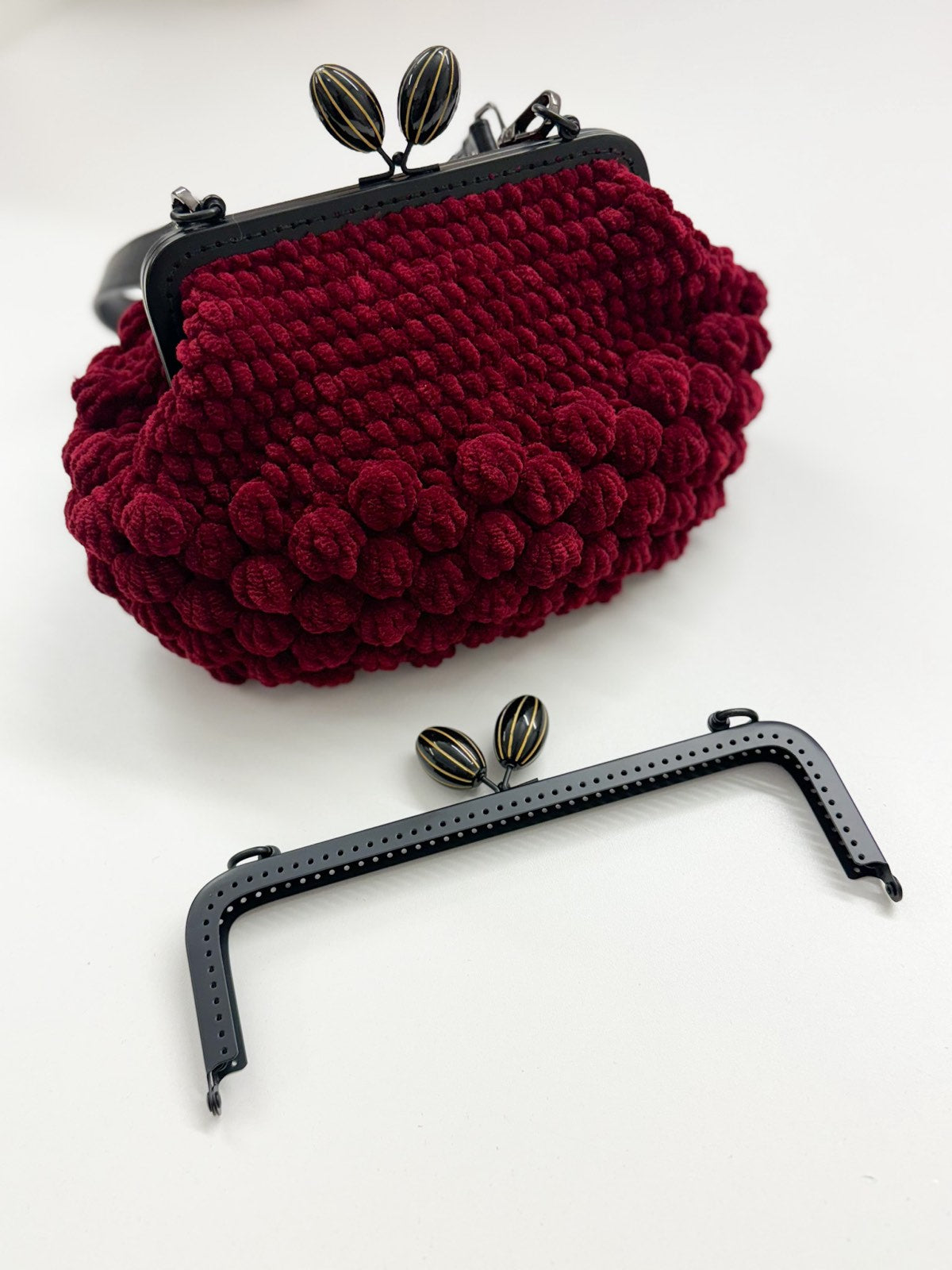 Black metal sewn-on handbag frame | 2 sizes