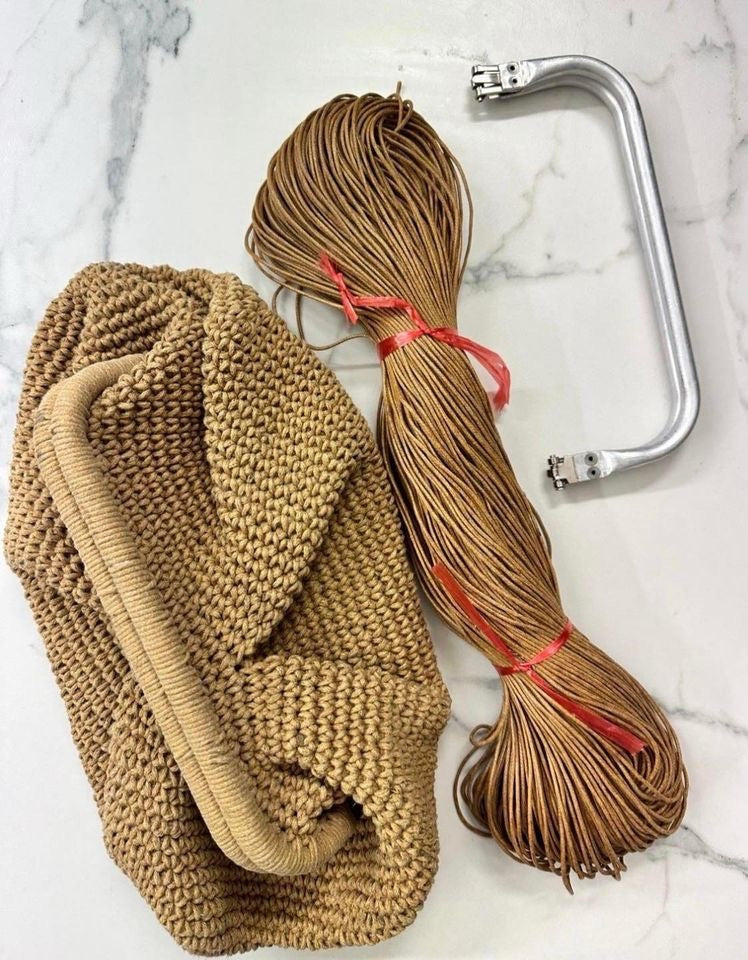 nusinerti delnine su vaseliu