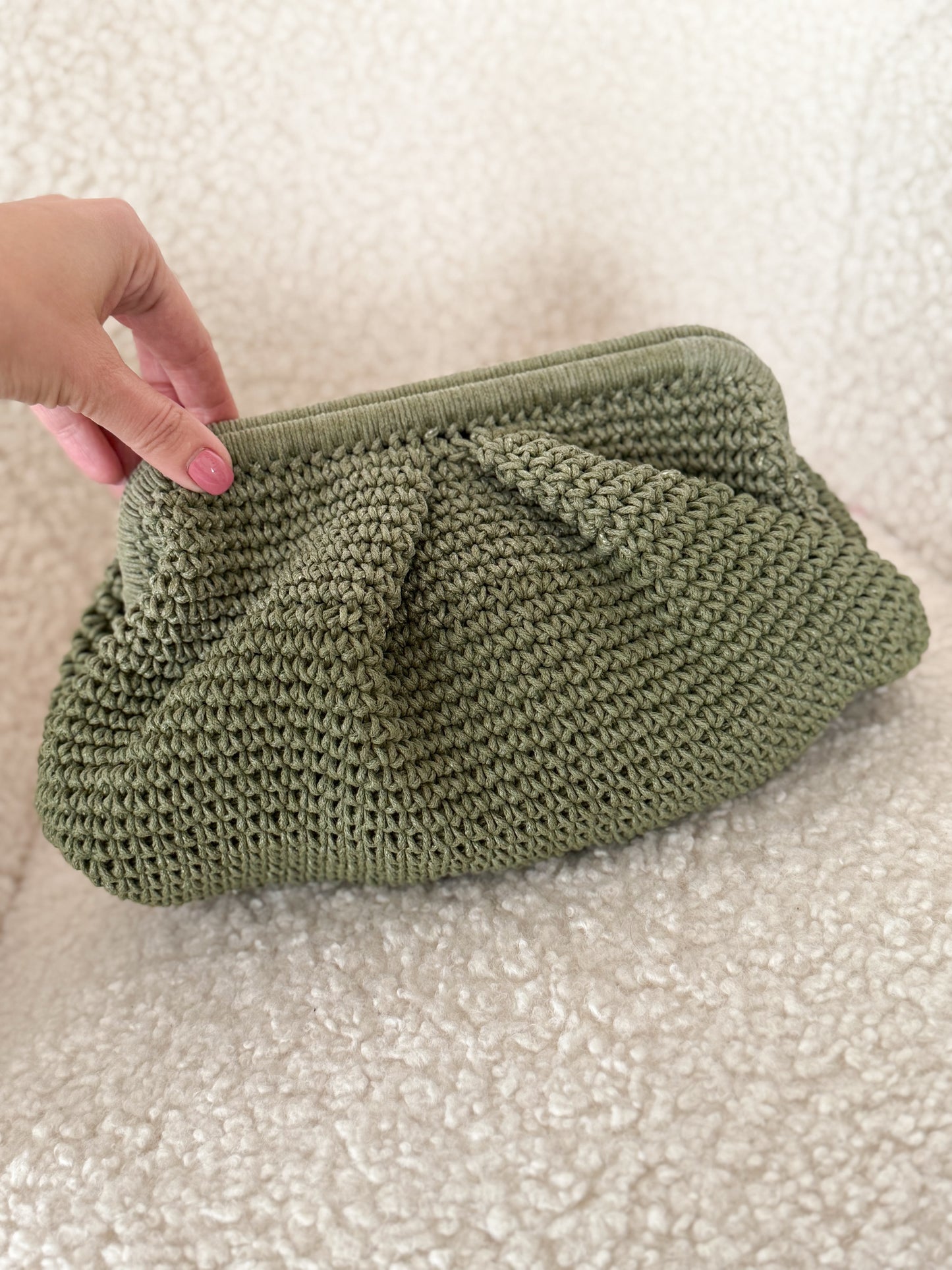 metalinis užsegimas chali spalvos nertai rankinei 